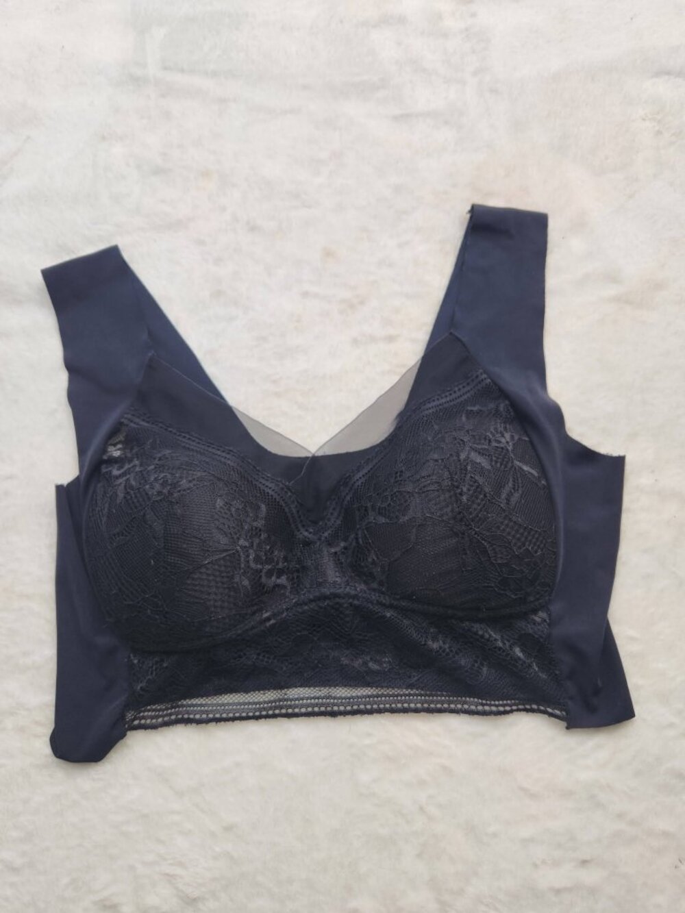 L/XL Women's Black Lace Trim Seamless Comfort Bra